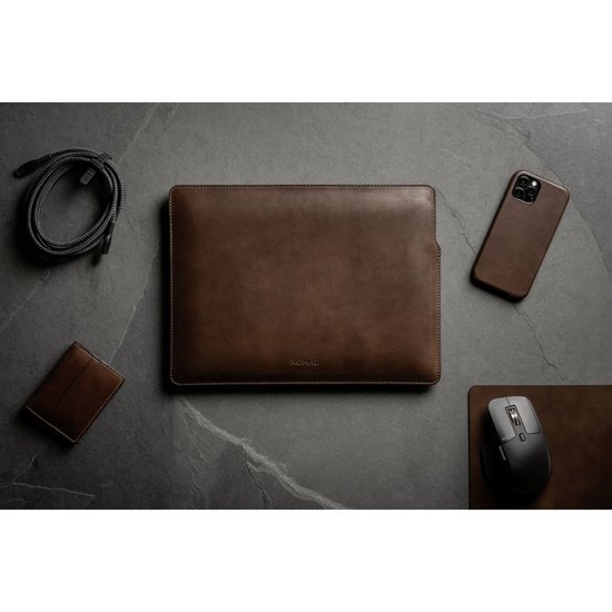 Nomad Leather MacBook 13 inch sleeve Bruin