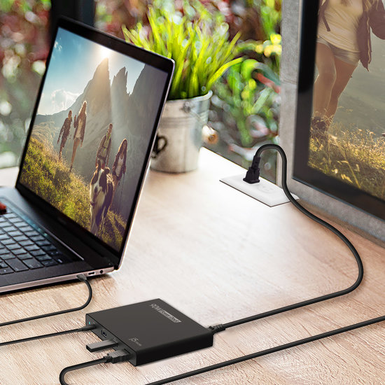 j5create 90 watt USB-C Travel dock