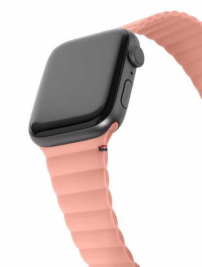 Decoded Silicone Magnetic Apple Watch 41 / 40 mm bandje roze