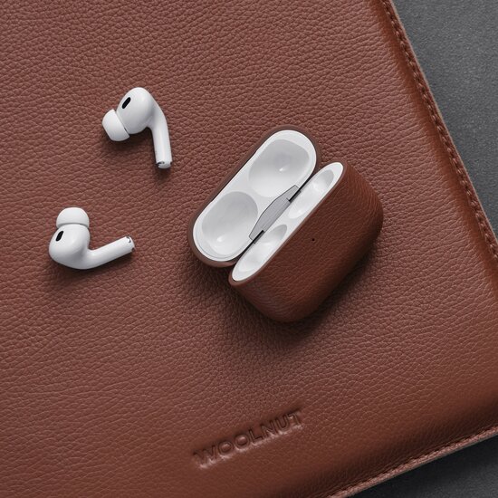 Woolnut leren AirPods Pro 2 hoesje bruin