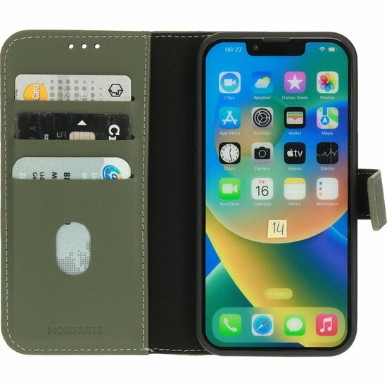 Mobiparts leren 2 in 1 Wallet iPhone 14 hoesje groen