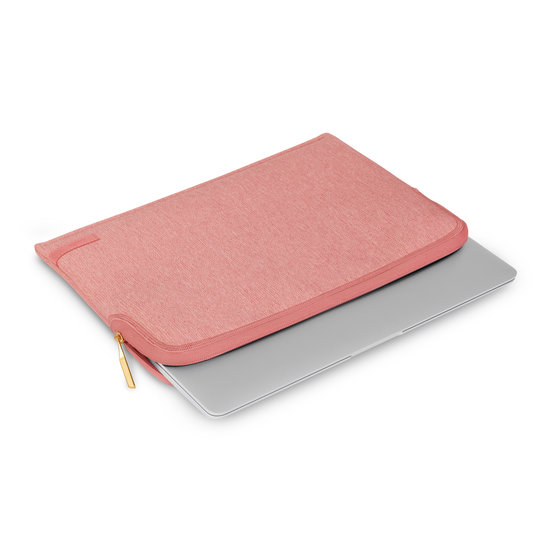 Moshi Pluma MacBook 13 inch 2018 sleeve Roze