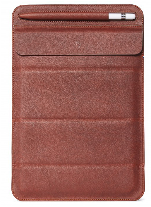 Decoded Leather Foldable iPad 2019 sleeve Bruin